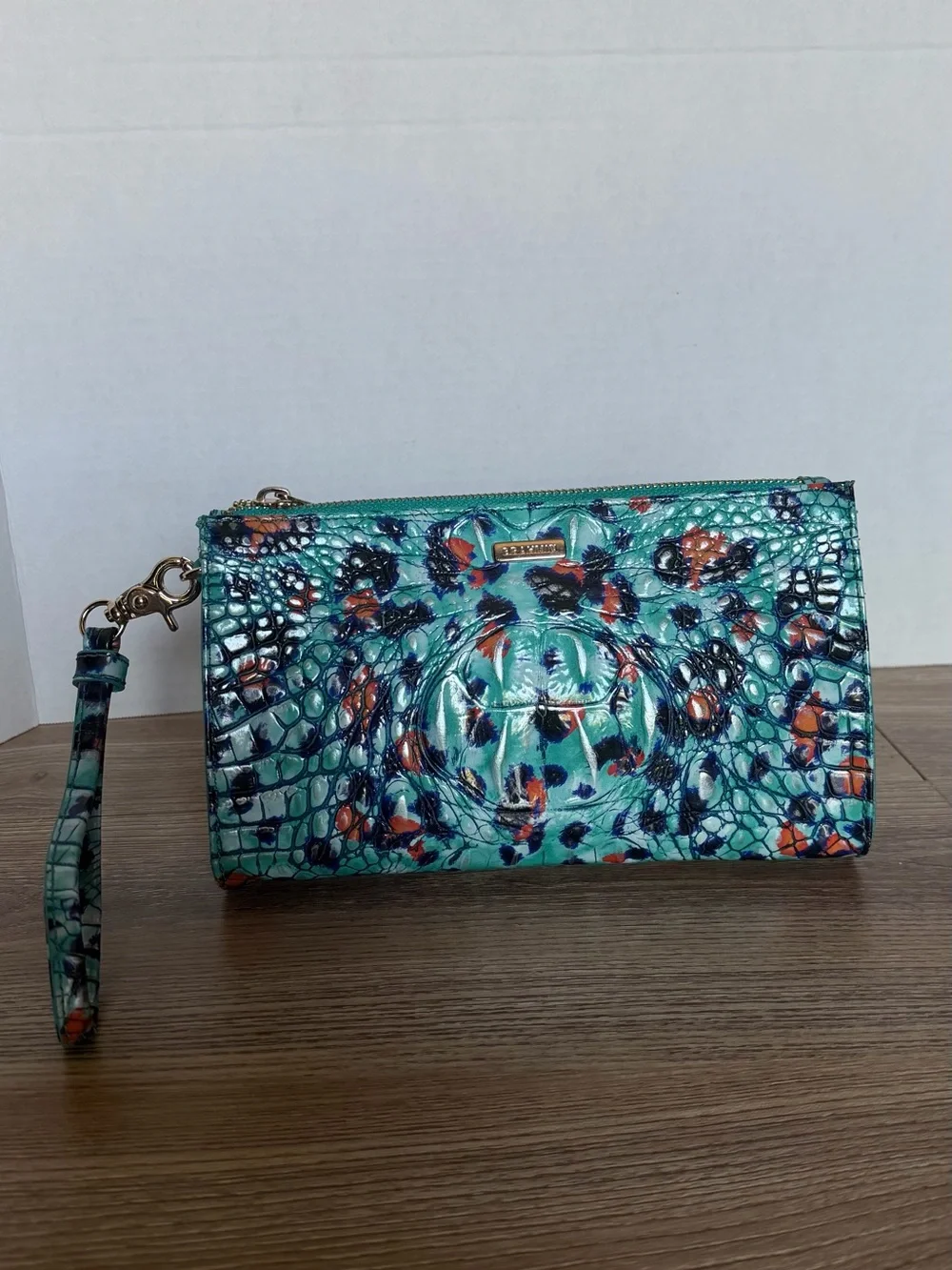 Brahmin Melbourne Daisy Lg Zip Wristlet Frisky Blue Orange Croc Embossed Leather
